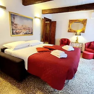 Palazzo Del Sale, Rialto Daire